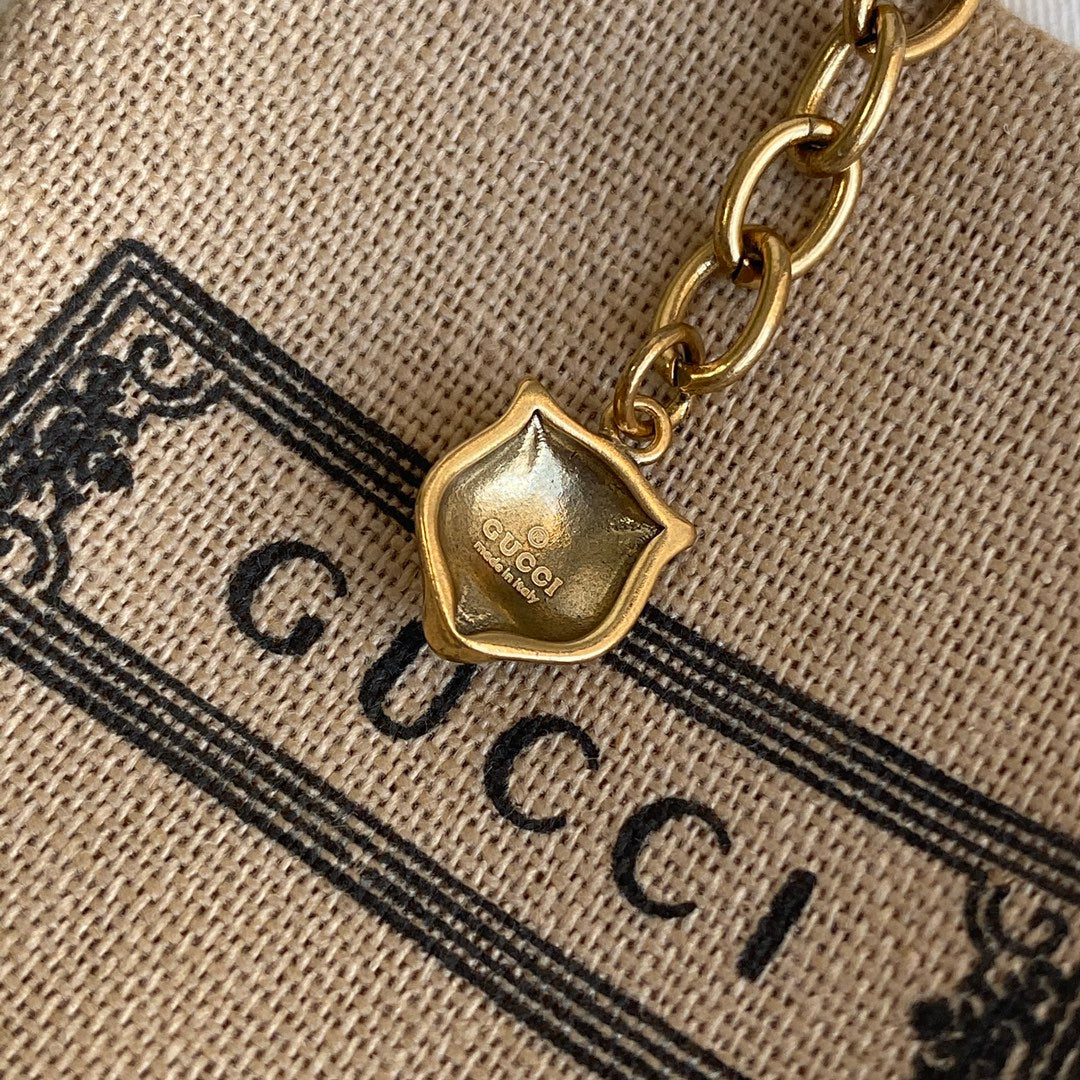 Crystal gold necklace