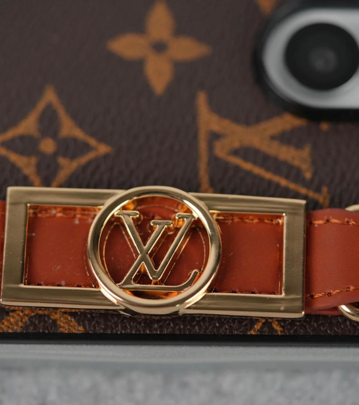Elegant Leather Grip Case
