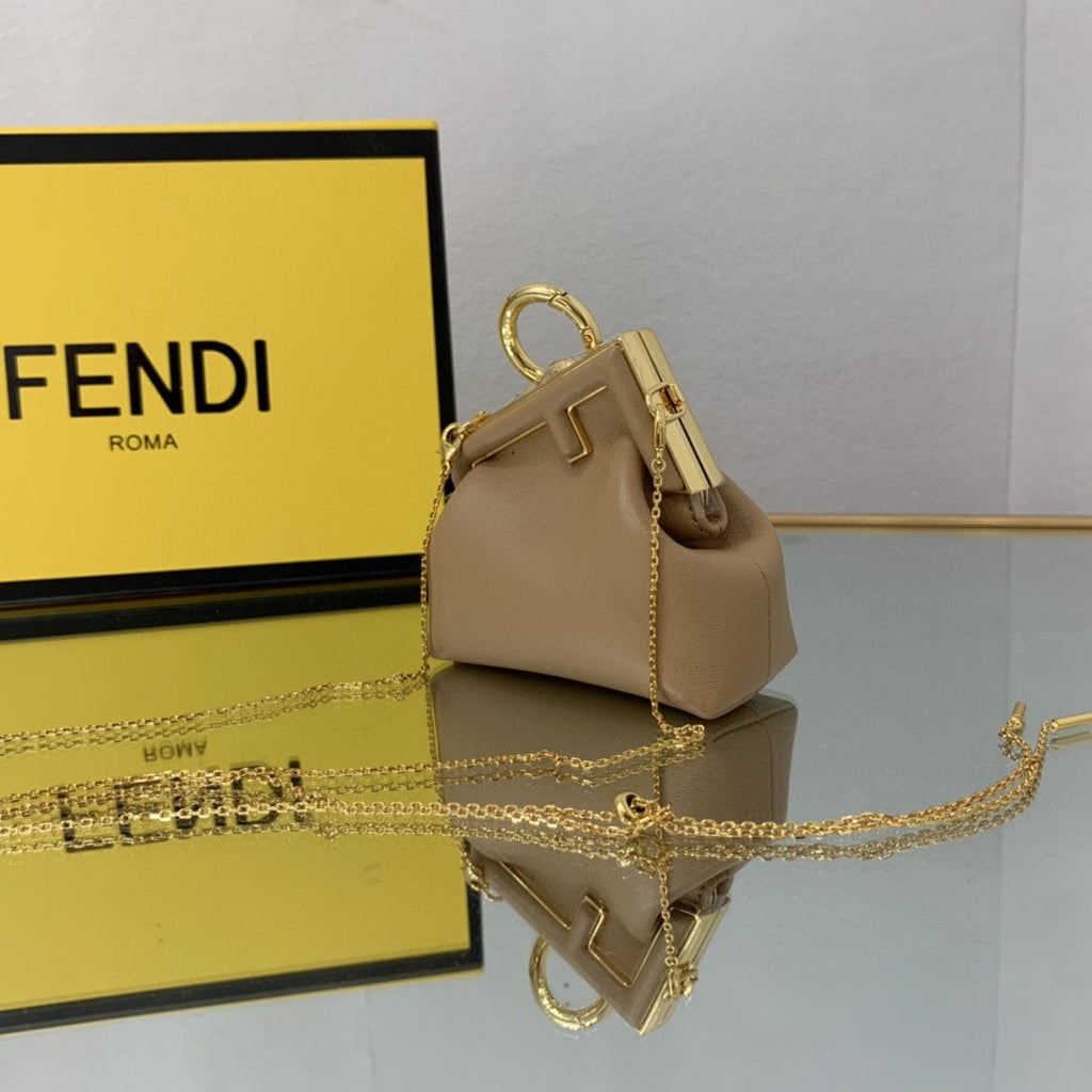 F e n d I 21