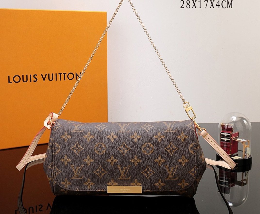 chain handbag monogram