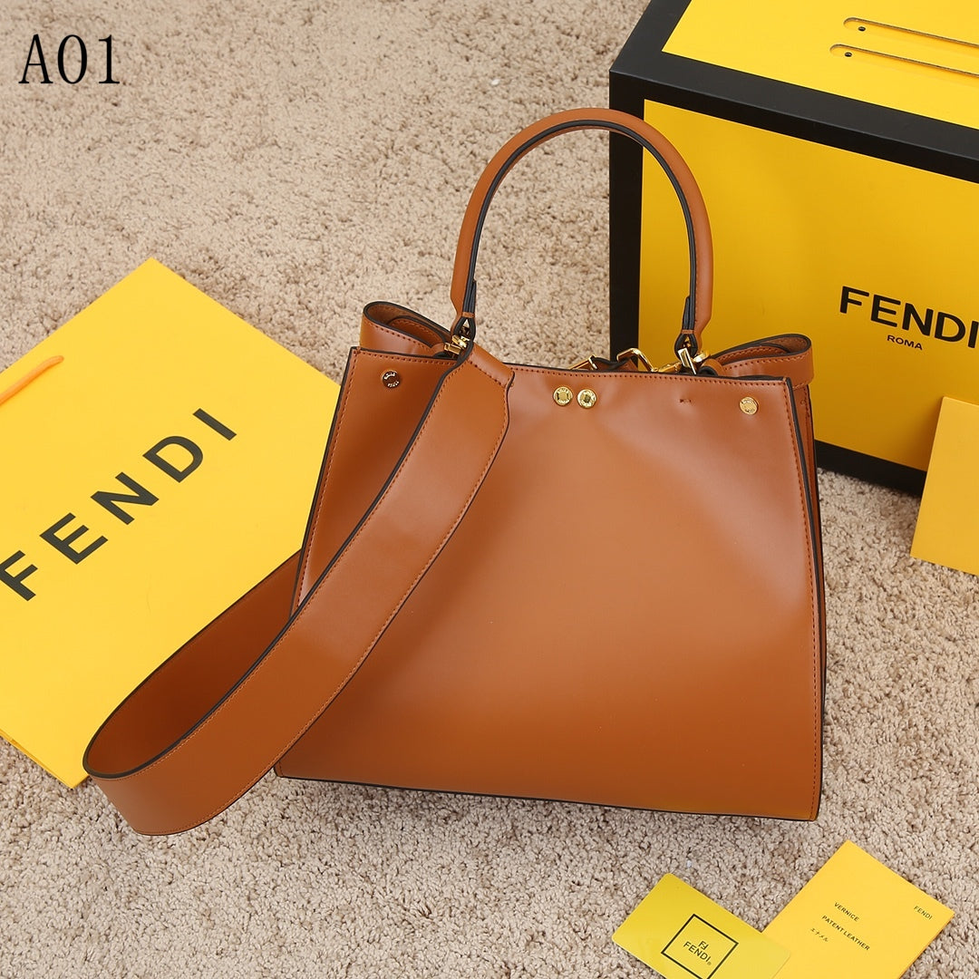F e n d i 30cm