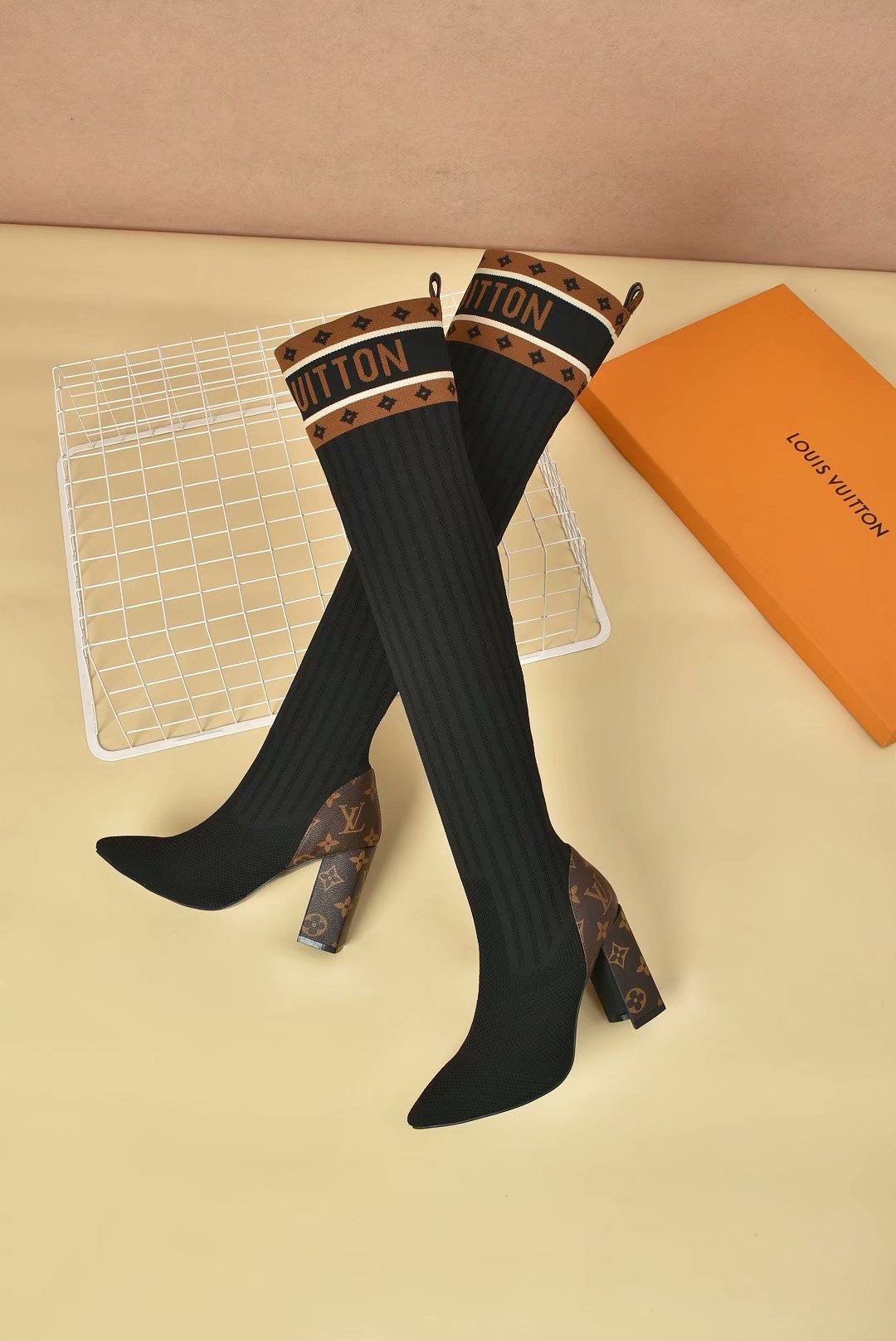 Elvy boots cc