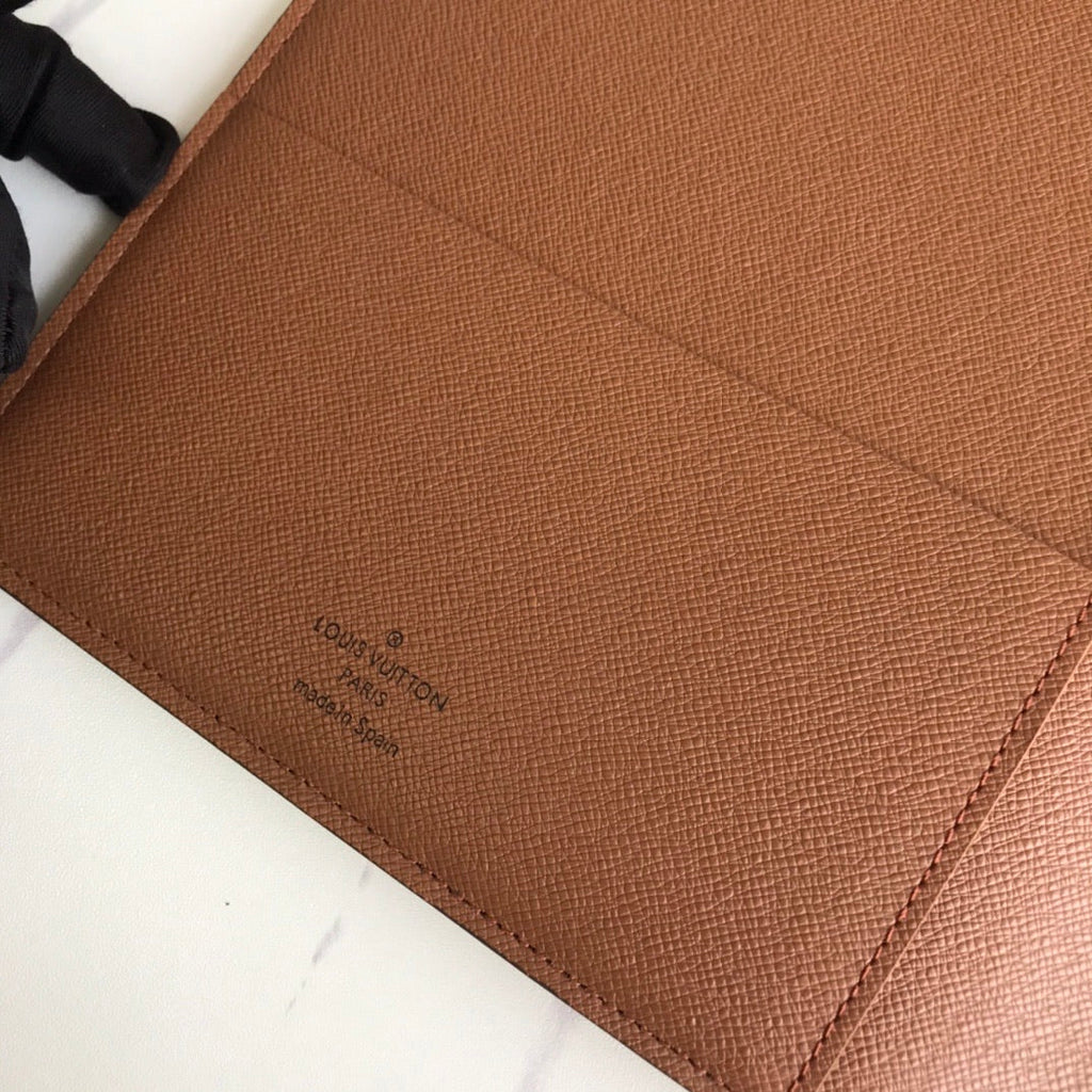 2021  book folio